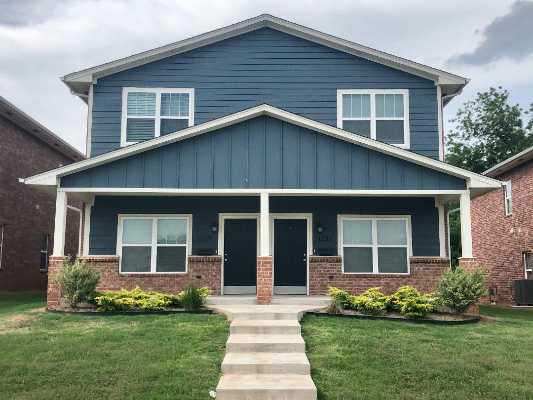 1225 East Main Street